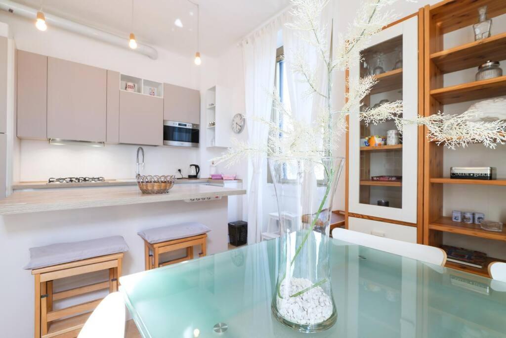 Primopiano - Rinuccini Lägenhet Milano Exteriör bild